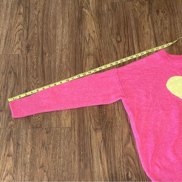 Vince Camuto Fuzzy Long Sleeve Sweater Bright Pink with Yellow Heart Size XS - Picture 5 of 10